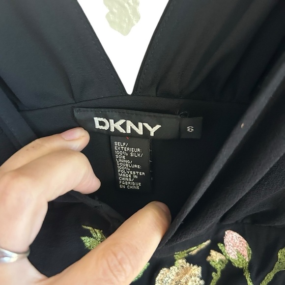 DKNY Black Silk Babydoll Floral Embroidered Mini Dress size 6 Whimsigoth Event - Picture 5 of 14